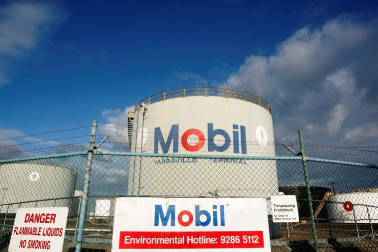 사면초가 내몰린 엑손모빌…글로벌 석유회사의 몰락