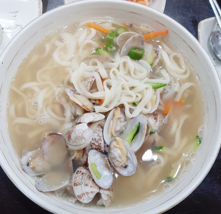  안양평촌 국수맛집/ 국화국수 /바지락가득 칼국수/오뎅만땅 매운오뎅국수/잔치국수/사랑가득 주먹밥