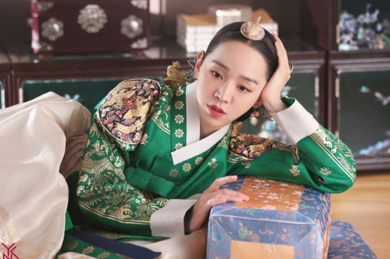 電視劇《哲仁王后》金昭容飾演者申惠善個人資料畫廊 播出時間 收視率 重播 Netflix 原著網路漫畫...
