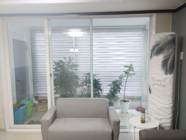  [셀프인테리어] 혼자서도 쉽게 설치 할 수 있는 거실 커튼 달기!!