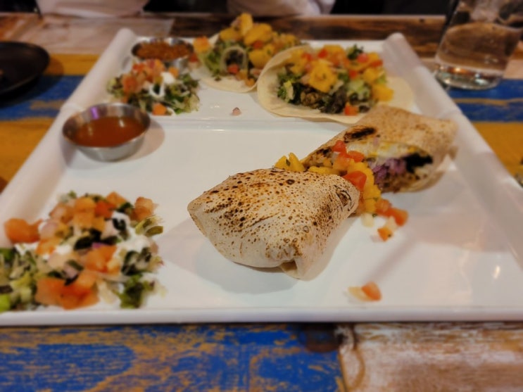 [홍대 맛집] 감성타코 홍대점 : 멕시칸 타코의 참맛!