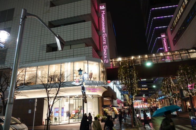  일본 도쿄 긴자 쇼핑몰 지나쳐버린 마로니에 게이트 긴자