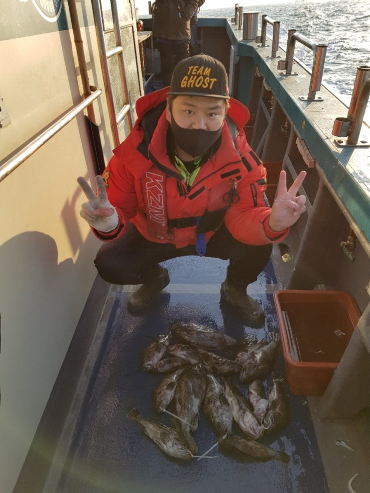  (낚시하는관장님)12월 12일 신진항 뉴용궁호 우럭낚시