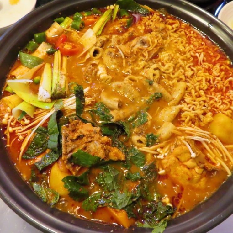  고덕역 핫도리식당