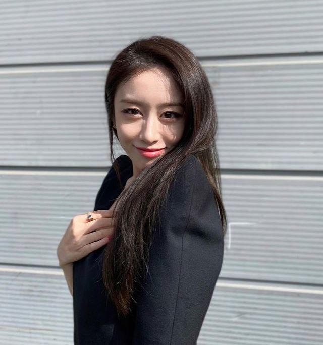 성숙한 이미지 실물갑 연예인 1위 티아라 지연, 논란, 완전체로 복귀