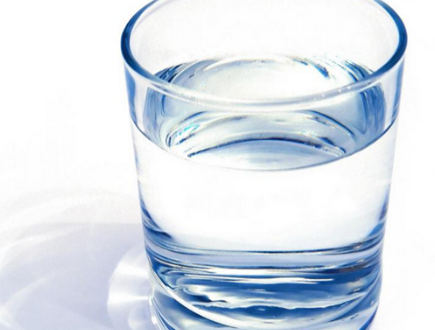 아침에 마시는 물 한잔의 10가지 효능