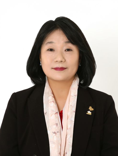 윤미향 의원 노마스크 와인 파티 논란