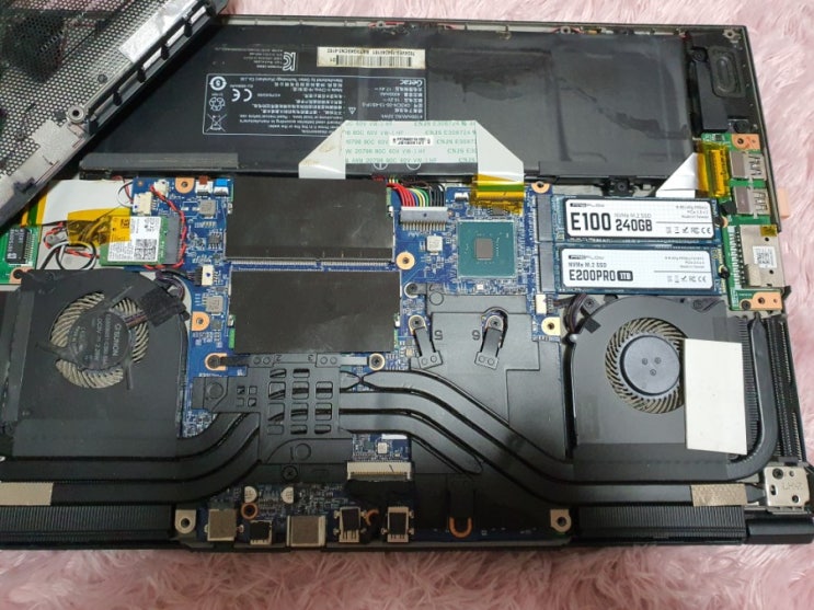 한성컴퓨터 노트북 tfg156 똥트북 해체쇼