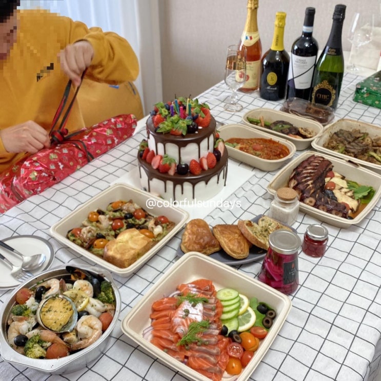 올해 연말파티는 집에서!! 자매의부엌 홈파티세트와 함께하세요 올해 연말파티는 집에서!! 자매의부엌 홈파티세트와 함께하세요