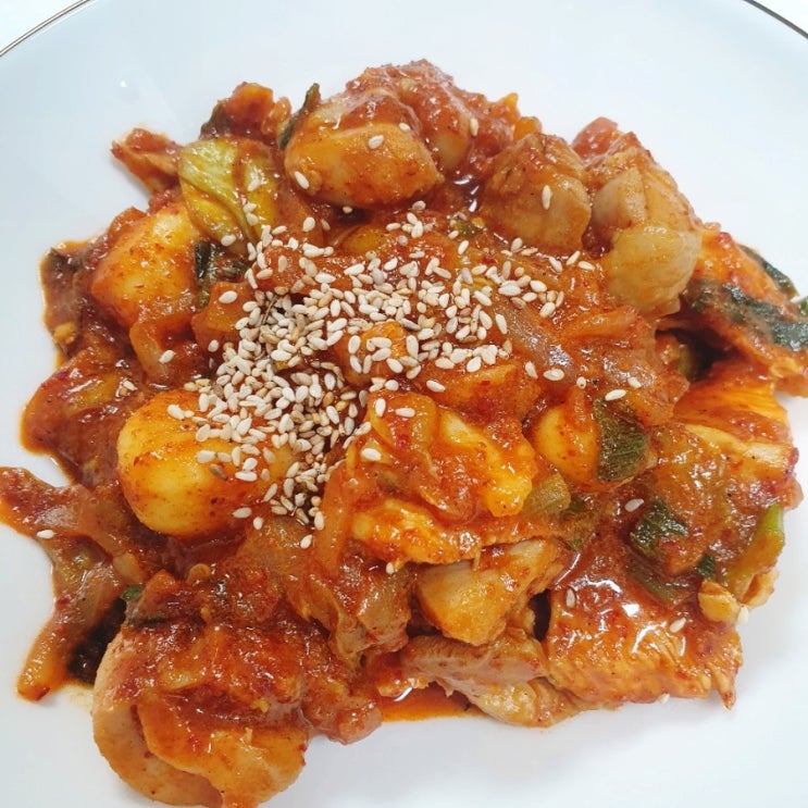  이마트 남춘천명물닭갈비 : 간단하게 어묵국 끓여 맛있게 한끼