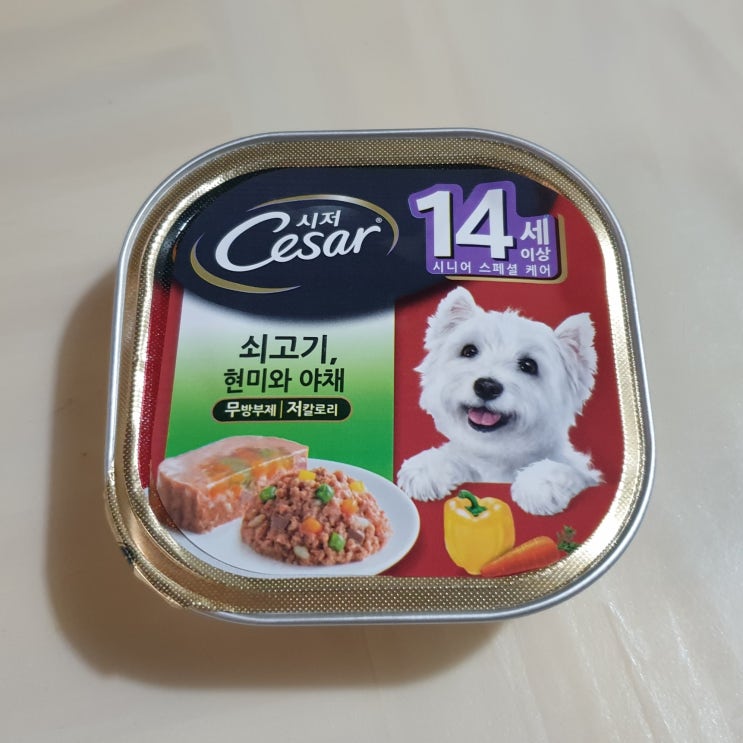  시저 "14세 이상 시니어 스페셜 케어"  "쇠고기 현미와 야채" 강아지 캔 습식사료 100g 먹이 후기 및 가격