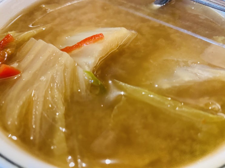  배추된장국 시원하면서 짭쪼름해서 맛나요