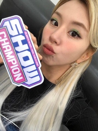 TWICE Chaeyoung Show Champion Official Twitter Photos for Phone Wallpaper
