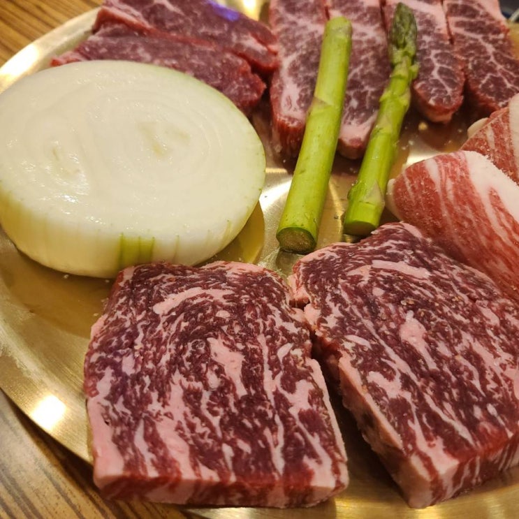 제주 한우 로스와 갈비살 구이를 동시에, 정직한우명가 제주 한우 로스와 갈비살 구이를 동시에, 정직한우명가