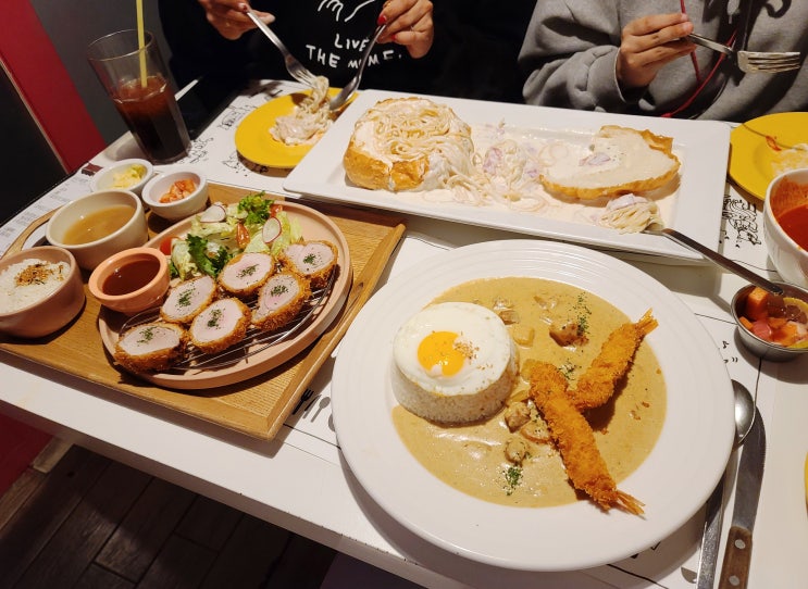 천호역 파스타 분홍다이닝 분리된 룸에서 맛있게 천호역 파스타 분홍다이닝 분리된 룸에서 맛있게