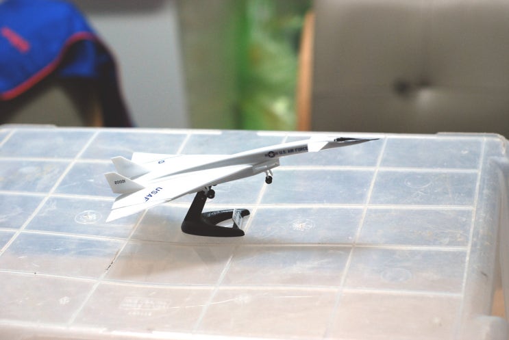 XB-70 Valkyrie-아카데미 XB-70 Valkyrie-아카데미