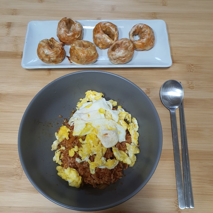  [남자의 요리]한 번쯤 배워두면 두고두고 써먹을 김치볶음밥 맛있게 만드는 방법