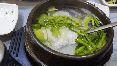  부산시청 맛집 은화횟집에서 제철 물메기탕 한그릇