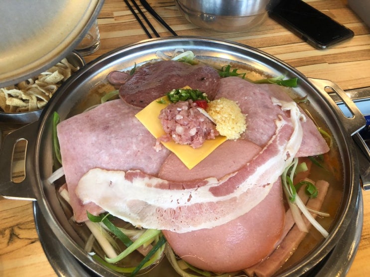  뜨끈한 국물이 있는 강남 역삼역 맛집 이태리 부대찌개 역삼GS