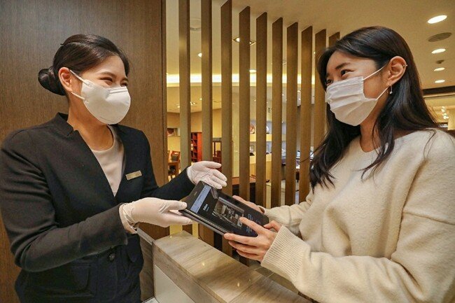  뉴스와 트렌드_혹독한 고용 한파 속 젊은이들과 백화점 영앤리치 그리고 온라인 시장의 큰 손 4050(세대를 세분화한 다양한 마케팅...)