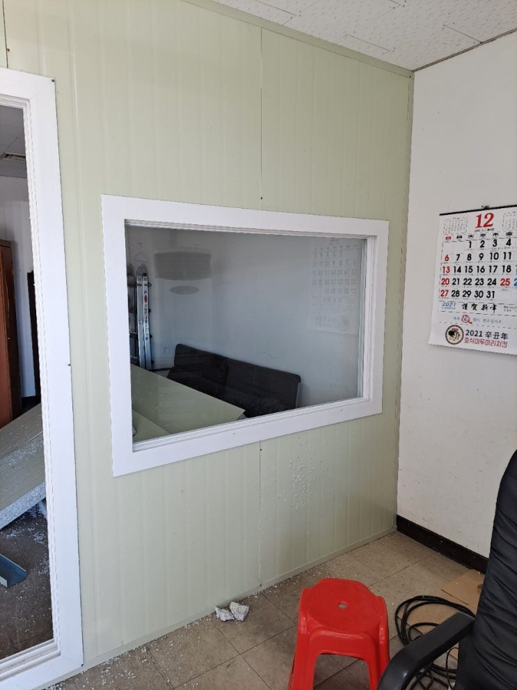  조립식판넬창고 샌드위치판넬사무실 왜관조립식판넬 골프장판넬공사 대구샌드위치판넬 대구조립식판넬 지붕판넬 판넬시공 판넬미닫이도어 판넬픽스창