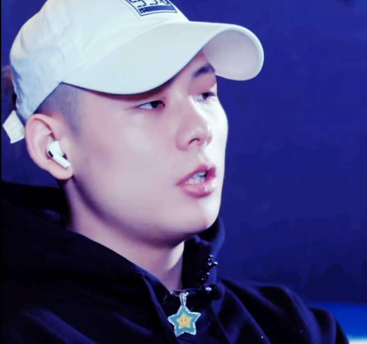  바이스벌사 나이, 인스타, 뜻, 프로필과 아아아 페라리 이슈
