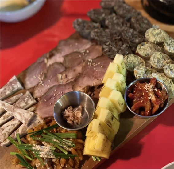  망원 리북방 - 순대플레터와 JMT 순대전골의 환상 조합