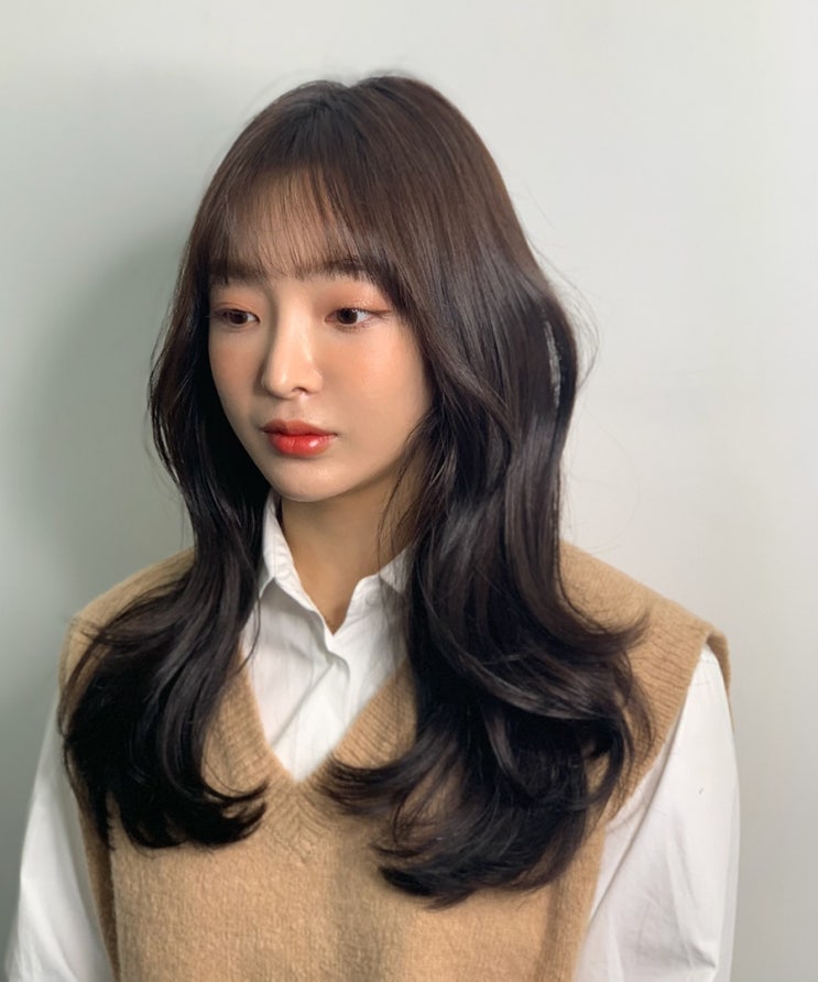  부드럽고 따뜻한 #초코브라운염색 으로 톤다운 얼룩잡기 