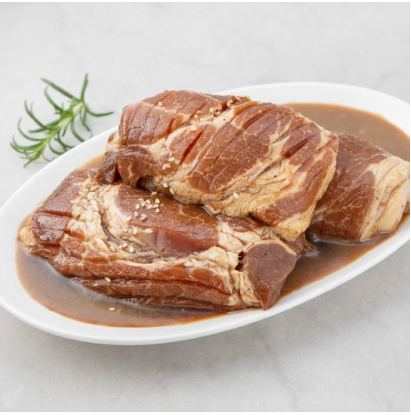  칼집 돼지왕구이로 돼지양념갈비 너무맛있어요.