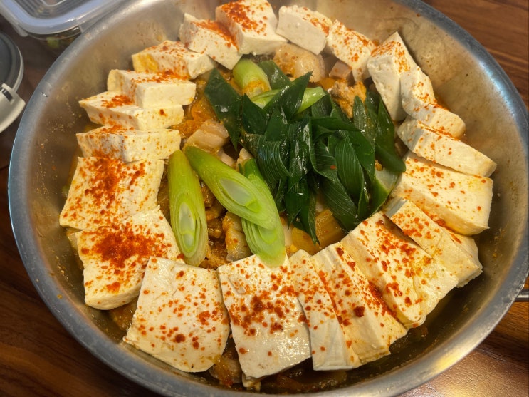 [레시피] 두부삼합과 찌개를 한번에 해치우는 돼지김치찌개 (+수미네반찬)
