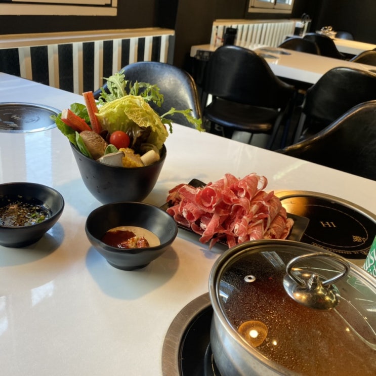  강남역 혼밥 후후훠궈 따뜻해요.