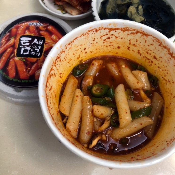  팔도 틈새떡볶이 편의점 매운떡볶이 솔직 후기
