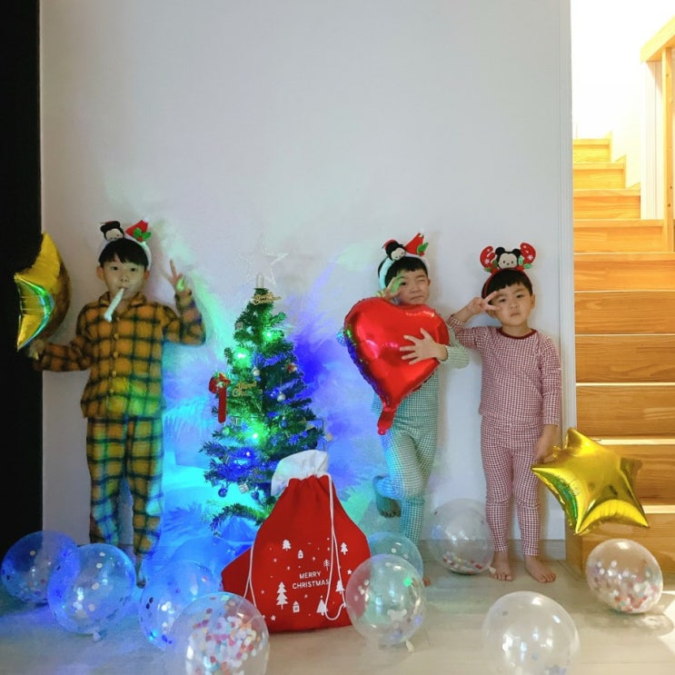 다이소 크리스마스 소품으로 아이들과 크리스마스 홈파티