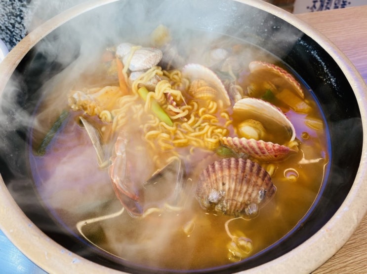 오이도 드라이브 해물라면 + 해물칼국수 조개킹 24시 오이도 드라이브 해물라면 + 해물칼국수 조개킹 24시
