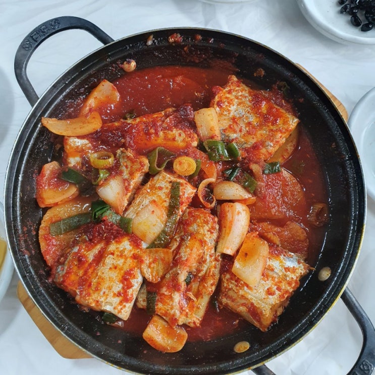 성산일출봉갈치조림맛집 " 장승포식당 " + 스타벅스제주음료 제주까망라떼 / 제주별빛라떼