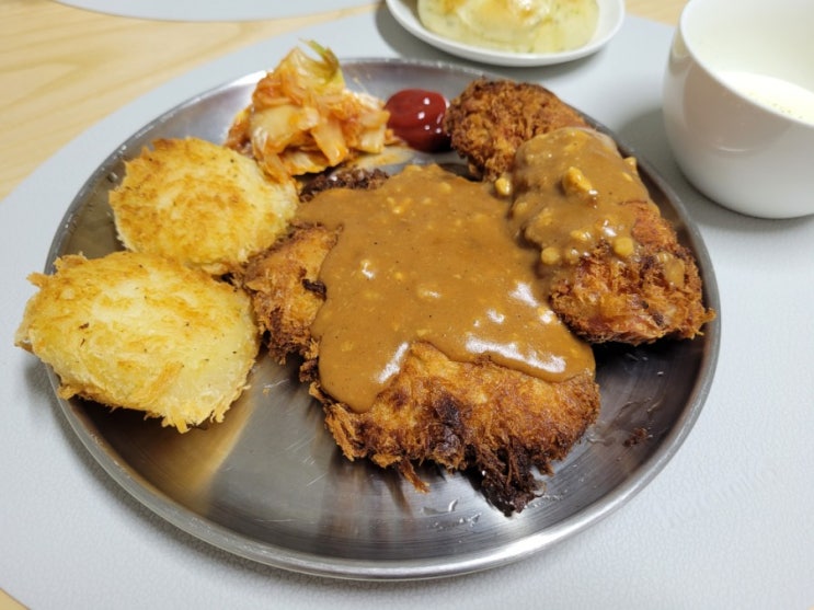 자취생 간단요리로 괜찮을 톰슨수제생돈까스 먹어봤어요