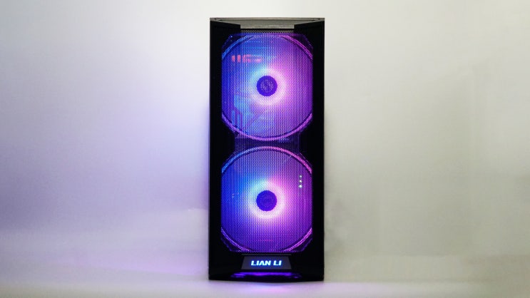  보급형 리안리라고? LIAN LI LANCOOL 215