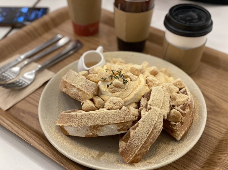  강원도 홍천 카페; 와플이 맛있는 일리일리