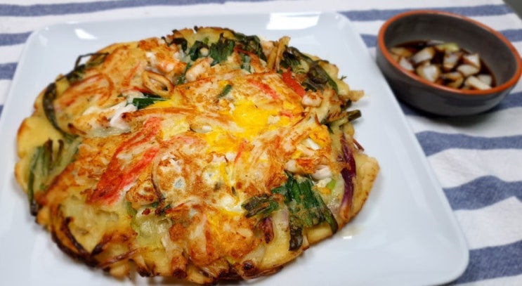  오징어 새우 넉넉히 넣어 만든 바삭한 해물파전 만들기