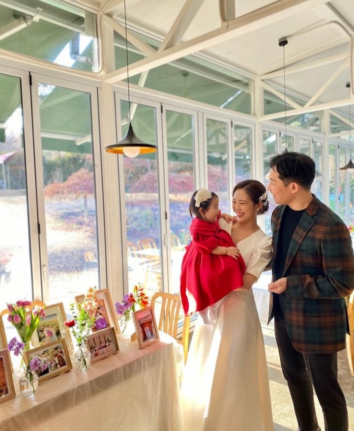  잠실 1인샵 헤어메이크업 !!  '돌잔치 헤어메이크업' 받았습니다!! 잠실새내역에 위치한 마티아메이크업에서 헤어메이크업 받고 돌잔치 잘 했어요 