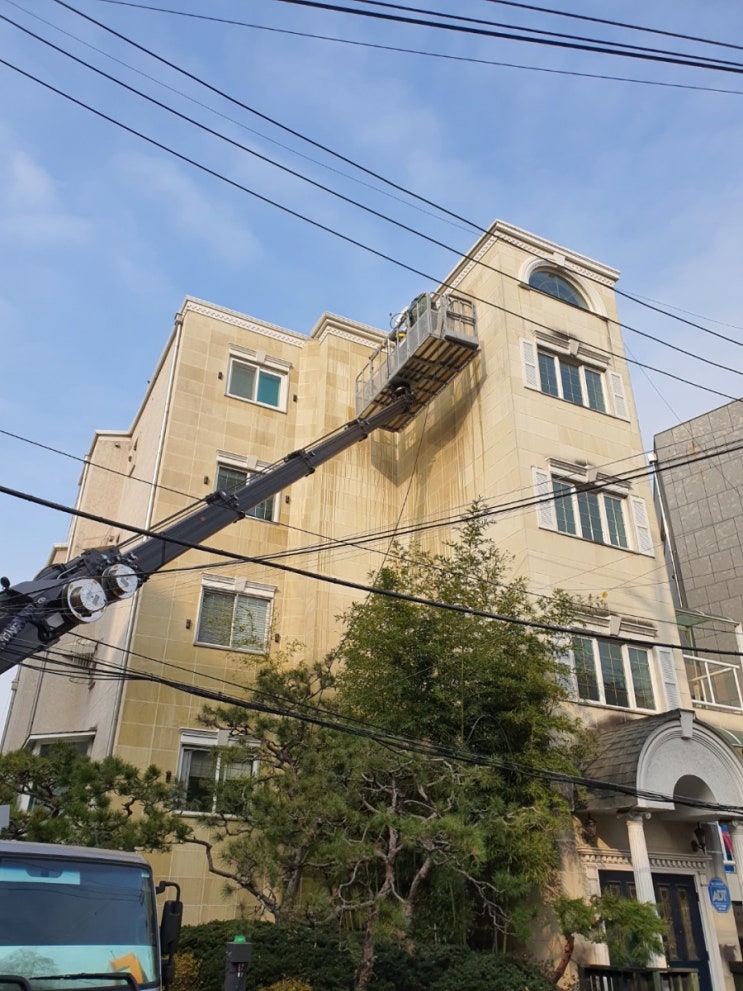  서울 한남동  라임스톤건물외벽청소 믿고맡기세요