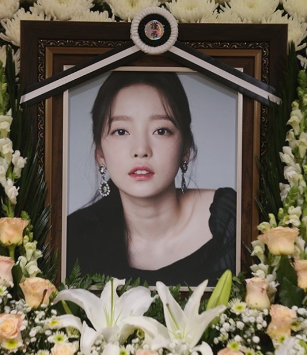 故구하라오빠 일부 승소판결...법원 "父 양육기여",'구하라 유산' 부모 6대4 분할판결 故구하라오빠 일부 승소판결...법원 "父 양육기여",'구하라 유산' 부모 6대4 분할판결