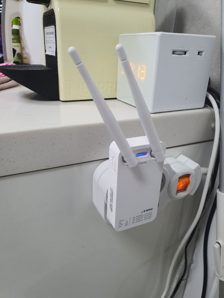  아이피타임 익스텐더로 집안 구석구석 WiFi를 빵빵하게, ipTIME Extender-N300 와이파이 익스텐더(확장기, 증폭기)