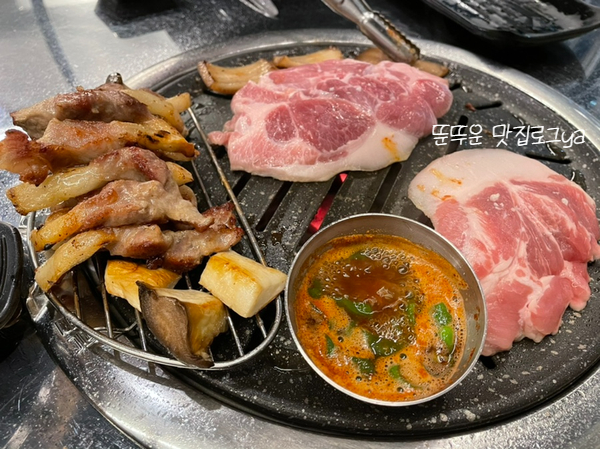 야음동고기집 / 야음동회식 / 꼬들꼬들한 식감의 뒷고기맛집 '나씨네뒷고기' 야음동고기집 / 야음동회식 / 꼬들꼬들한 식감의 뒷고기맛집 '나씨네뒷고기'