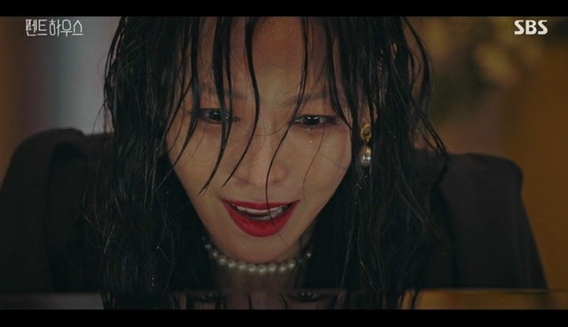  펜트하우스 욕망의 끝 천서진과 가면증후군 딸 하은별 "형제간 경쟁 부추기지 마세요."
