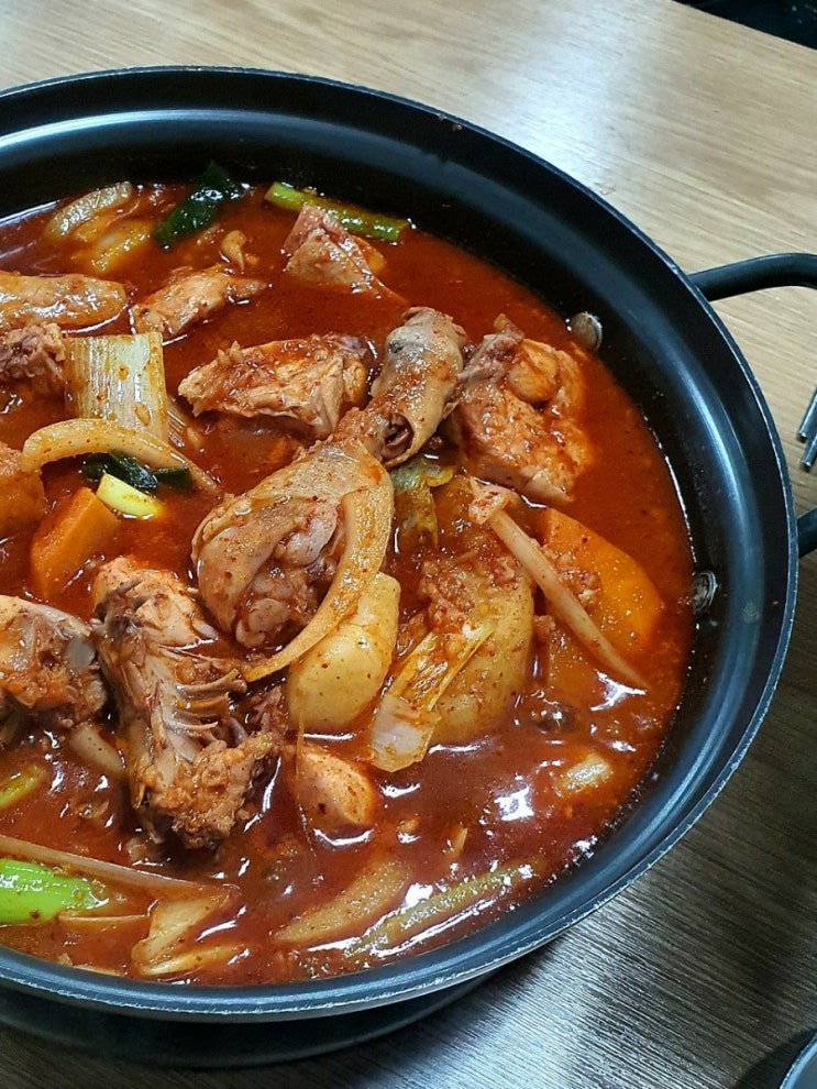  신사 목포집 닭볶음탕 후기 (포슬포슬 감자)