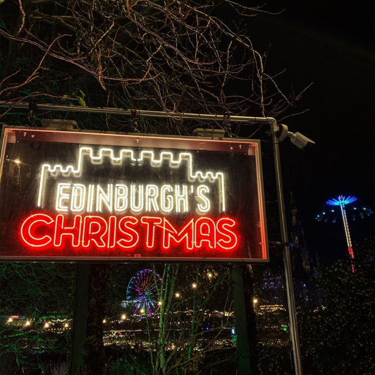  Edinburgh_Christmas Market