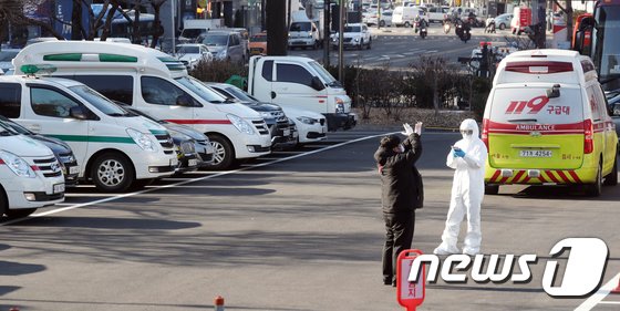 '화장 먼저 하고 장례' 비극적 대구사태, 서울서 연일 '재연'