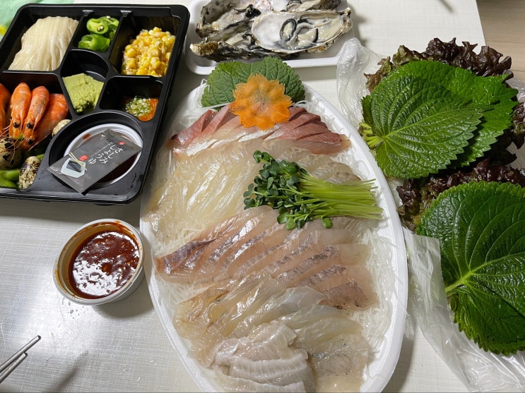  [봉천배달/봉일시장] 어시장활어회&양지순대타운이모네 : 사이즈에 따라 석화가 소라가 따라오는 배달맛집과 백순대 2차전