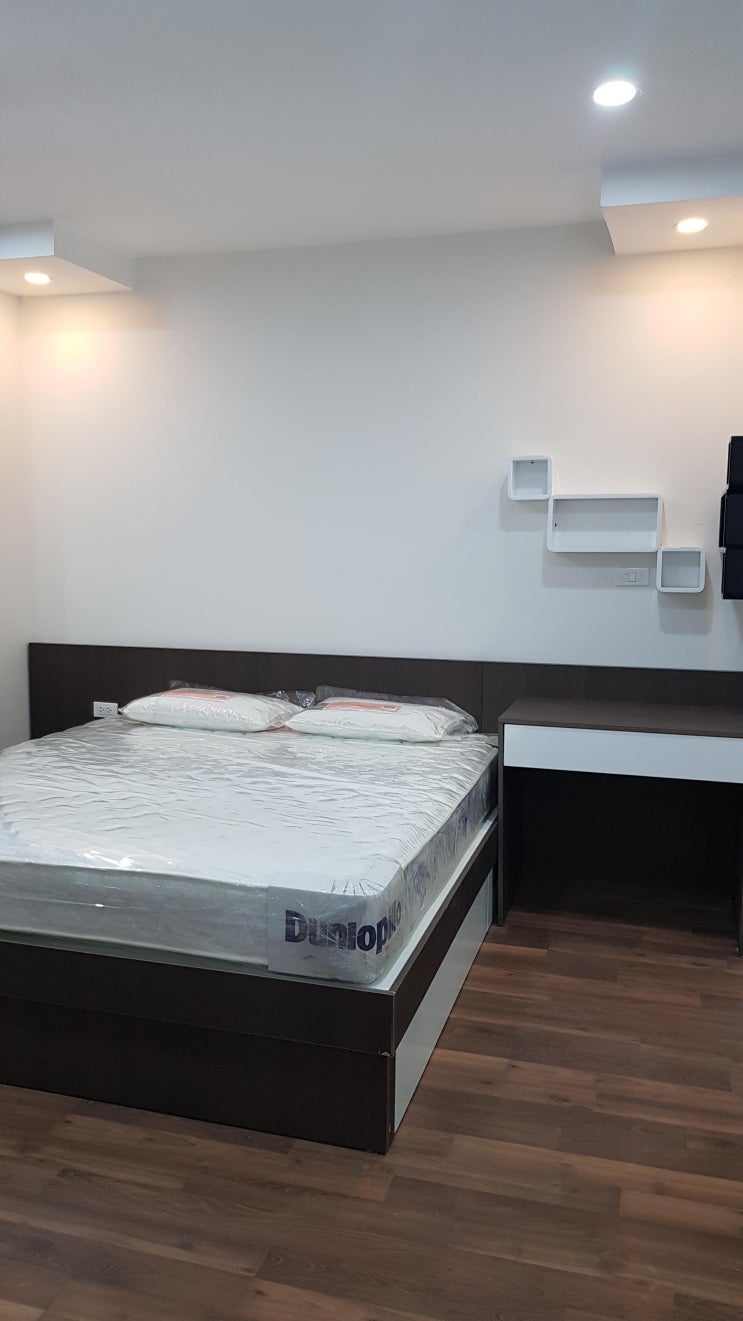  하노이 골드마크시티 R2 21층 3룸 풀옵션 1700만동